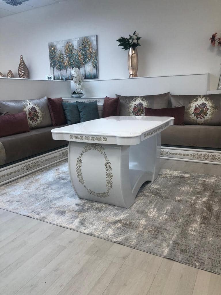 Table de sedari Oriental