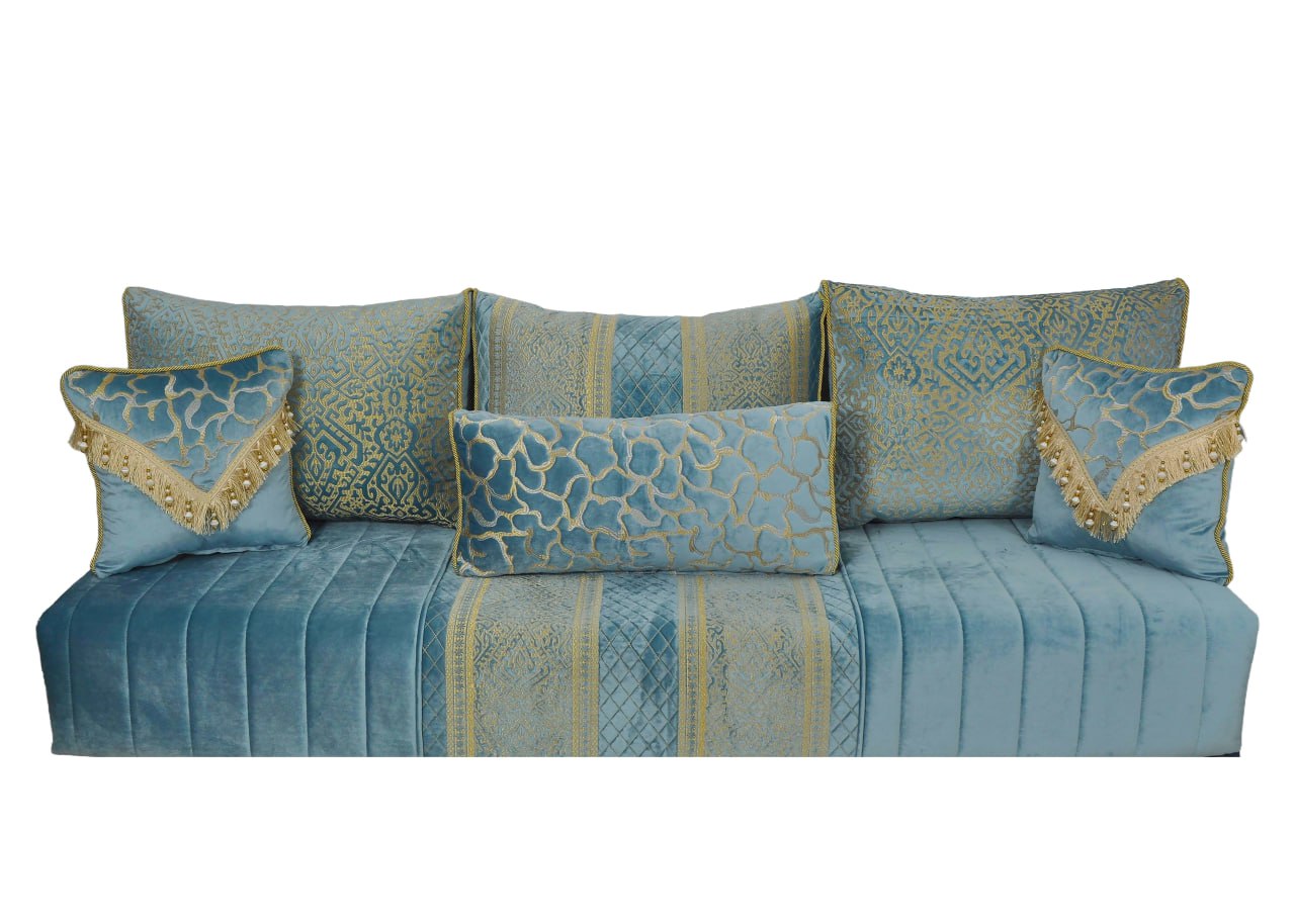 Housse tissu brodé matelassé